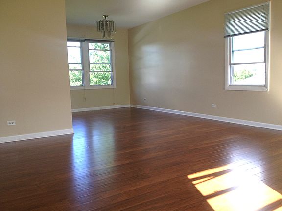 2nd image of 3649 N Alder Dr