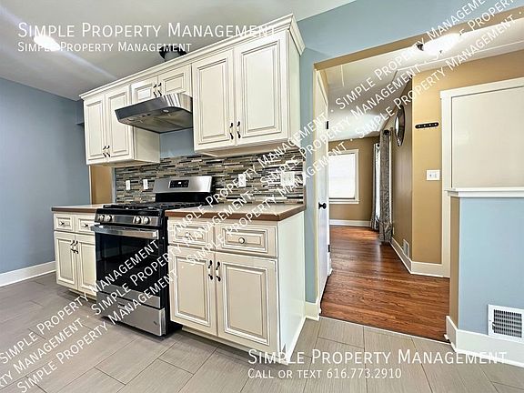 4th image of 367 Glenhaven Ave NW