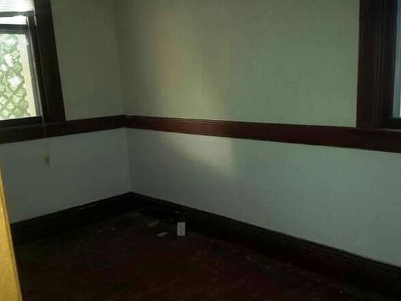 5th image of 1701 N California Ave