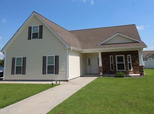 4001 Hillard Ln, Greenville, NC 27858