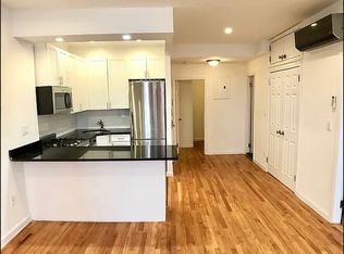 21 W 8th St APT 1R, New York, NY 10011