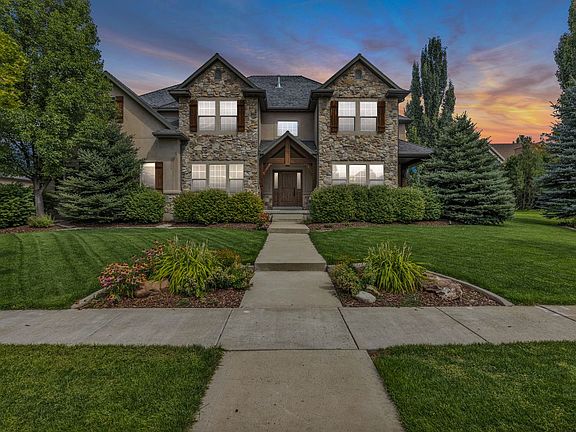 5th image of 923 N Ledgestone Ln