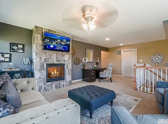 3rd image of 171 Stoneleigh Dr #3501