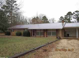 1620 W Pine St, Warren, AR 71671