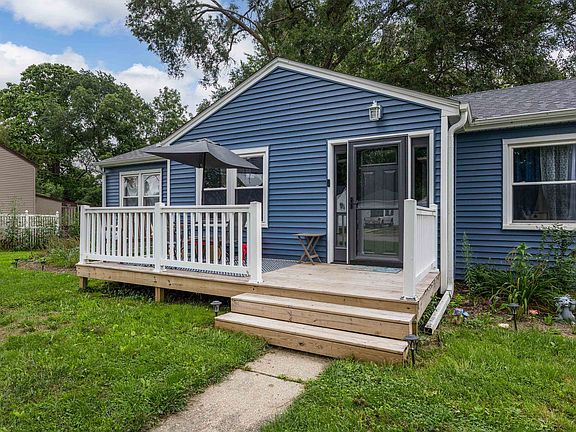 3rd image of 1608 E Road 1