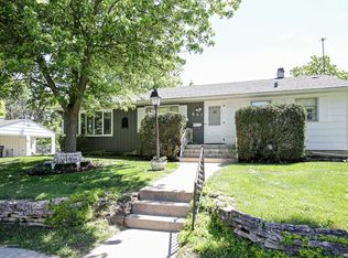 601 McClure Ave, Elgin, IL 60123