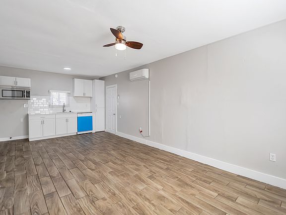 4th image of 419 W 9th St #C