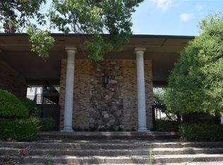 7931 Royal Ln APT 216, Dallas, TX 75230