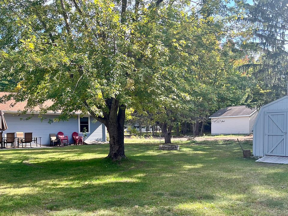 659 N 22nd Ave, Mears, MI 49436 Zillow
