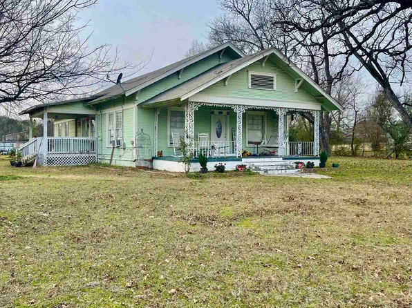 1023 N Spring St, Grand Saline, TX 75140