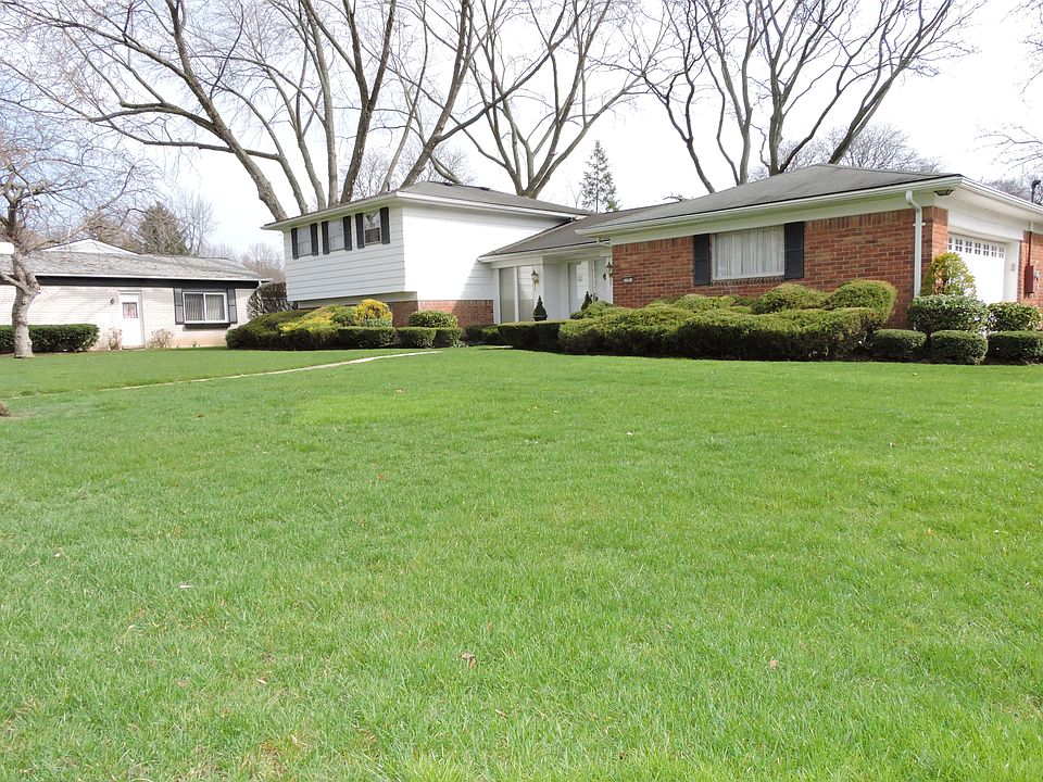 1st image of 33953 Schulte Dr