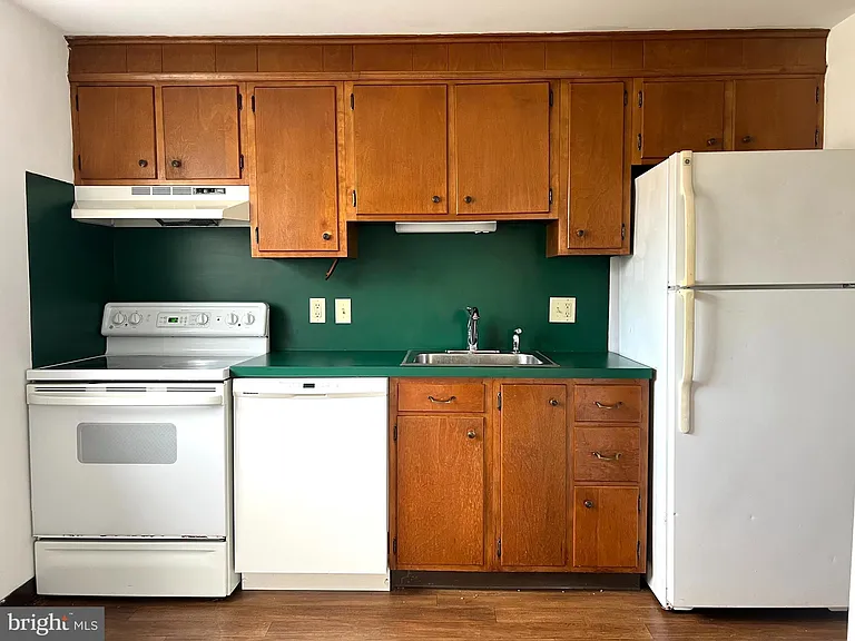 313 Herr Ave #1 — Photo 2