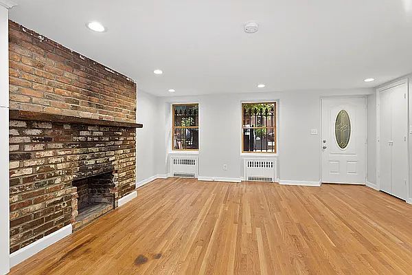 1st image of 100 Bergen St APT 1
