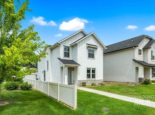 10088 W Smoke Ranch Dr, Boise, ID 83709