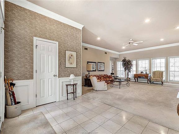 5th image of 4912 Firestone Dr