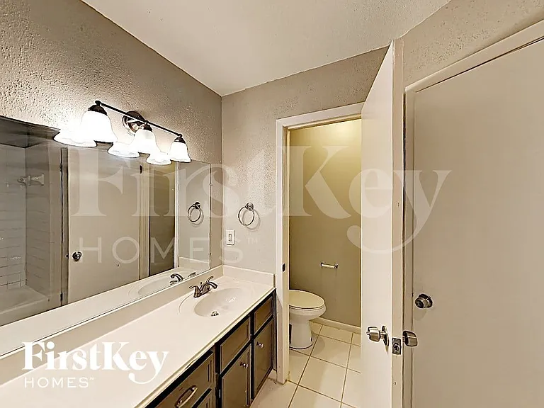 11936 Lakewood West Dr — Photo 11