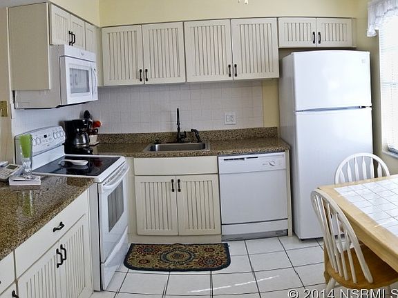 2nd image of 523 N Atlantic Ave