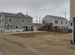 118 W Dolphin Way, Lavallette, NJ 08735