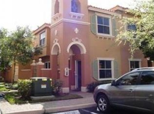 10630 SW 7th St, Pembroke Pines, FL 33025