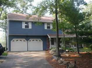 32 N Hill Rd, Westford, MA 01886