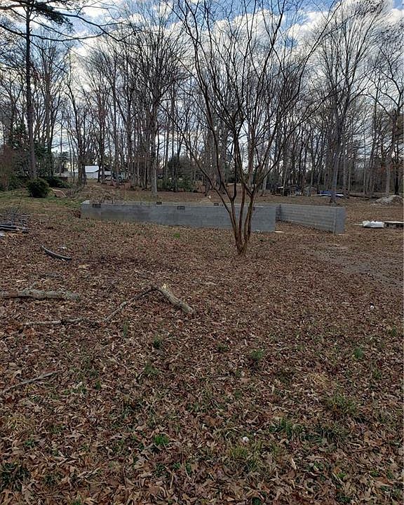 2nd image of 2881 Kiser Rd #7