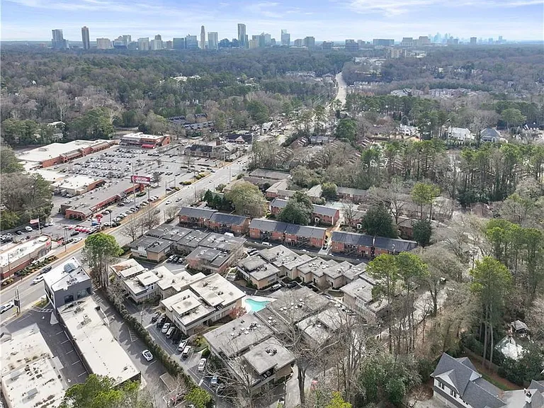 4300 Roswell Rd NE #34 — Photo 8