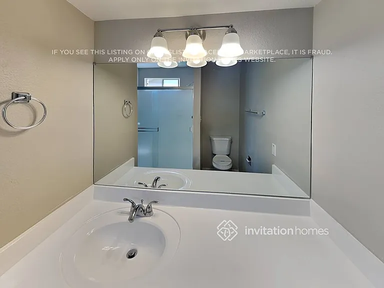 5720 N 48th Ln — Photo 9