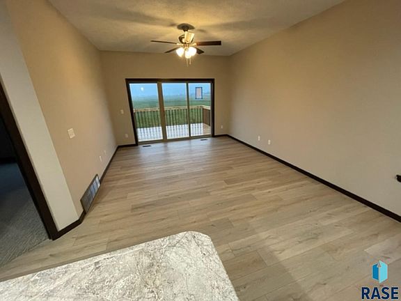 4th image of 9728 W Broek Dr