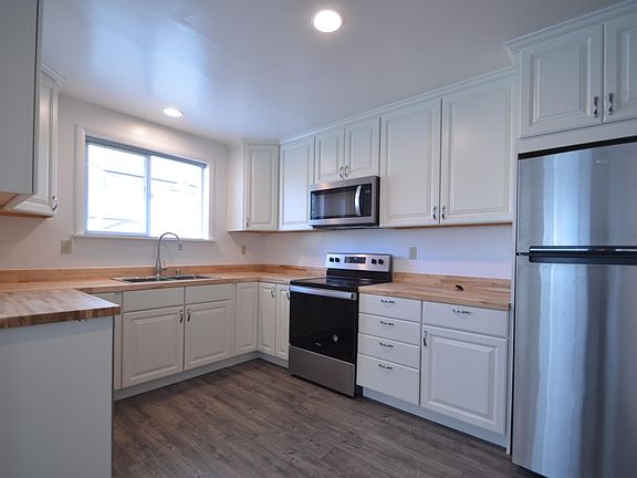 4th image of 8736 13th Ave NW #2