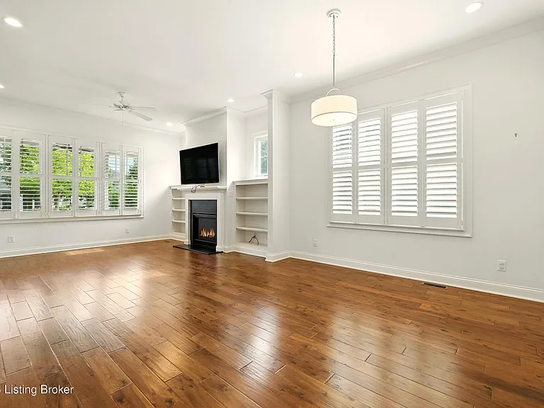 8707 Featherbell Blvd — Photo 14