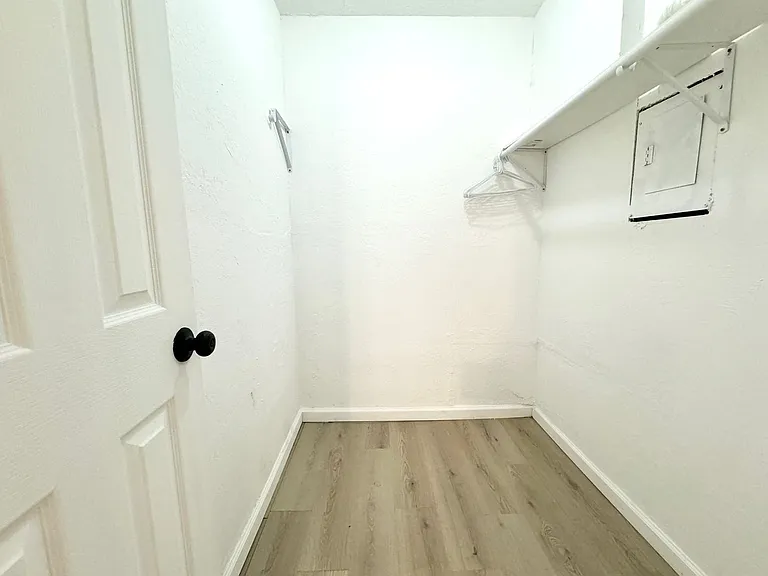 7321 Melrose Ln — Photo 21