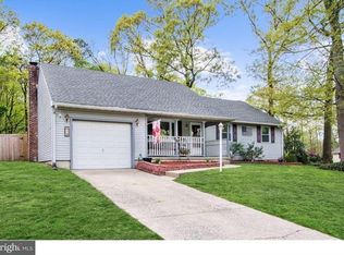 1 Sussex Ct, Turnersville, NJ 08012