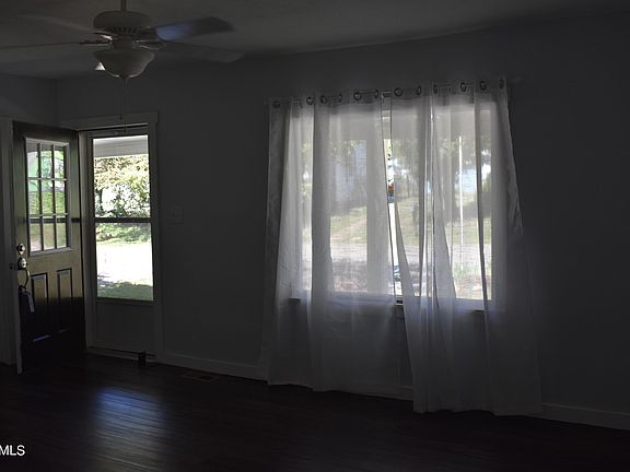 4th image of 2948 Vandeventer Ave