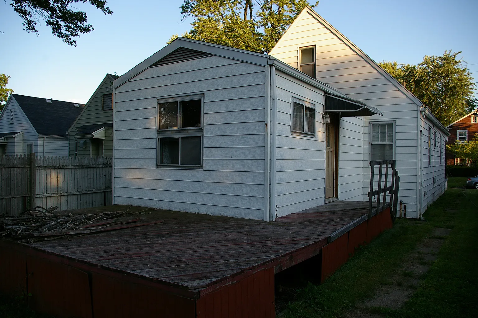 1730 Mansfield Rd photo 1