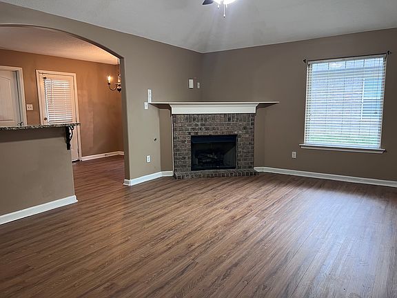 3rd image of 9415 Darren Cir S