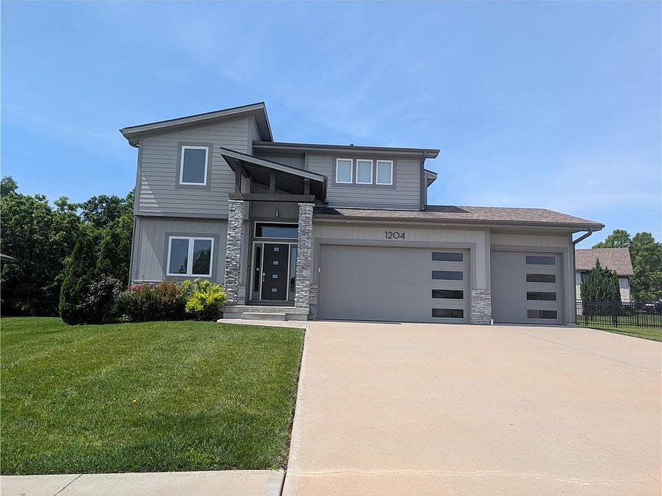 1st image of 1204 Rich Blvd