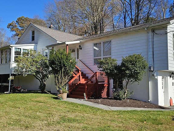 2nd image of 564 Shupp Rd
