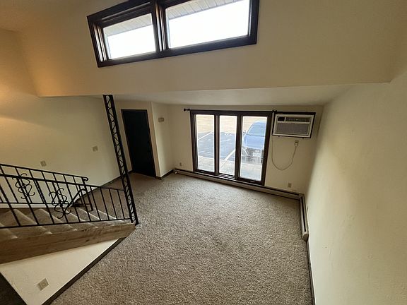3rd image of 2390 Canter Ln #D
