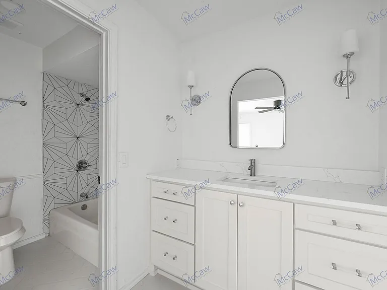 2832 Townbluff Dr — Photo 17