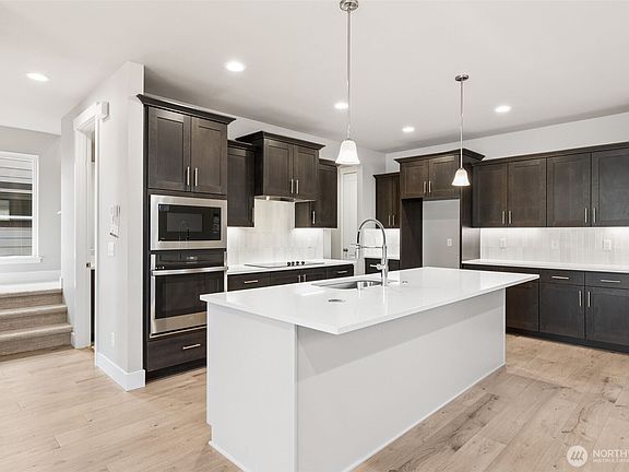 5th image of 14515 204th Avenue E #902