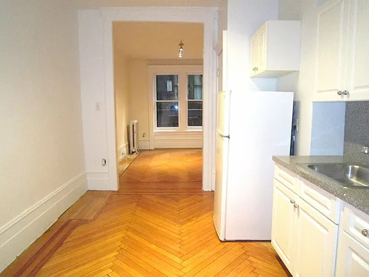 Rented by City Connections Realty | media 40