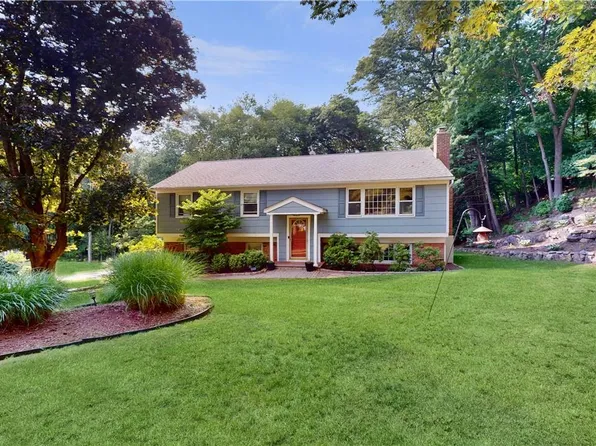 19 John Alexander Drive, Cortlandt Manor, NY 10567