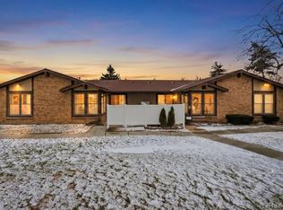 2679 Roundtree Dr, Troy, MI 48083