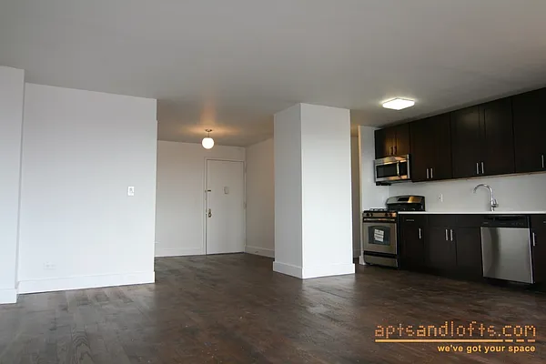 Rented by aptsandlofts.com | media 1