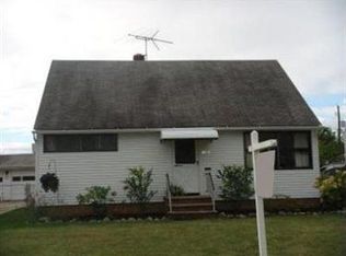 15804 Walvern Blvd, Maple Heights, OH 44137