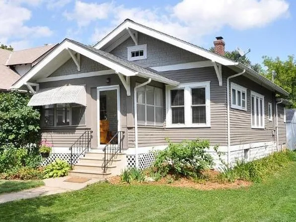 1076 23rd Ave SE, Minneapolis, MN 55414