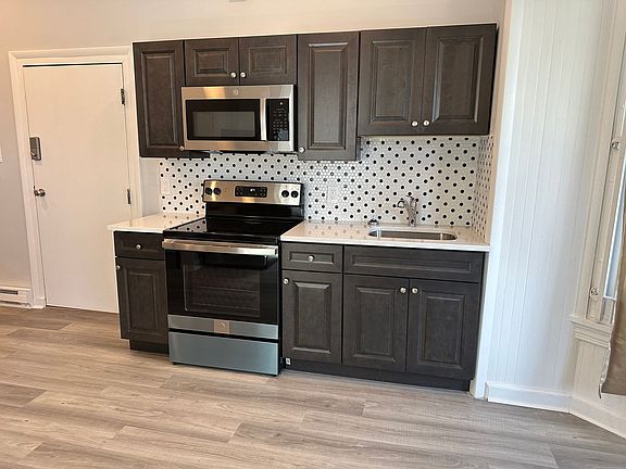 5th image of 21 E Price St APT 1B