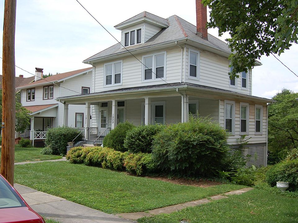 1st image of 1911 Maiden Ln SW
