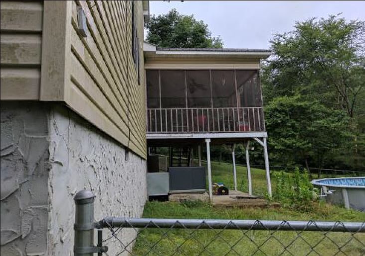 2nd image of 3910 Lyndale Dr NW