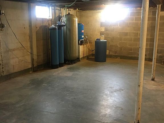 3rd image of 3510 Dewey Avenue Ext